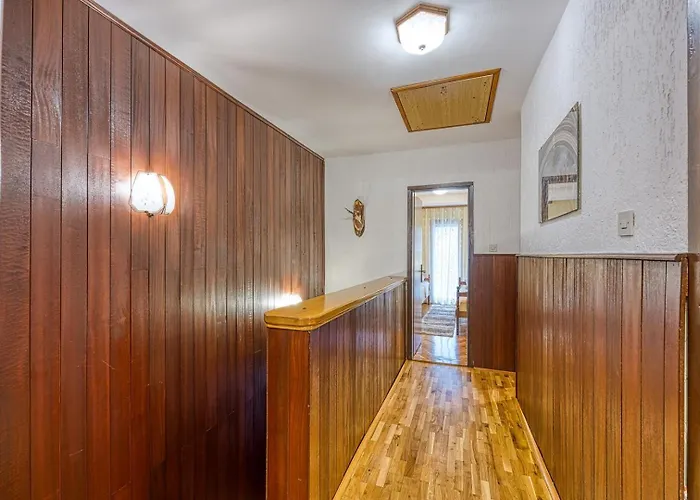 Cerin With Balcony Appartement *